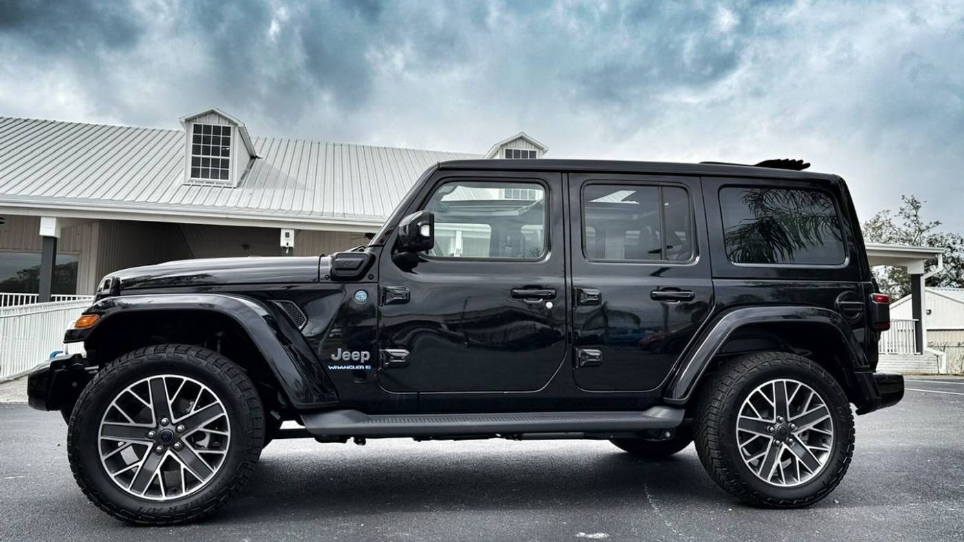 2024 Jeep Wrangler High Altitude — SUV — 243 mi — Tampa, FL