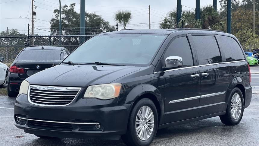 2013 Chrysler Town & Country Touring-L — Minivan — 136,890 mi — Orlando, FL