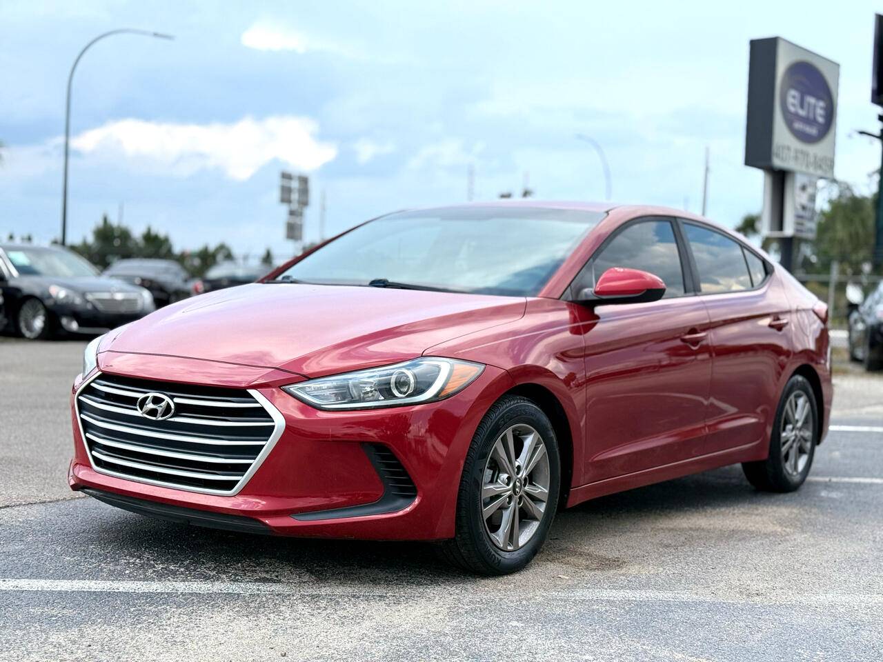 2017 Hyundai Elantra SE — Sedan — 76,857 mi — Orlando, FL