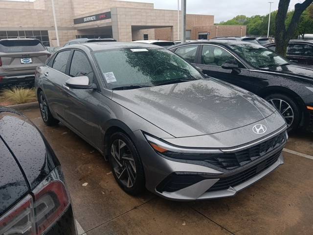 2024 Hyundai Elantra SEL — Sedan — 10,620 mi — McKinney, TX