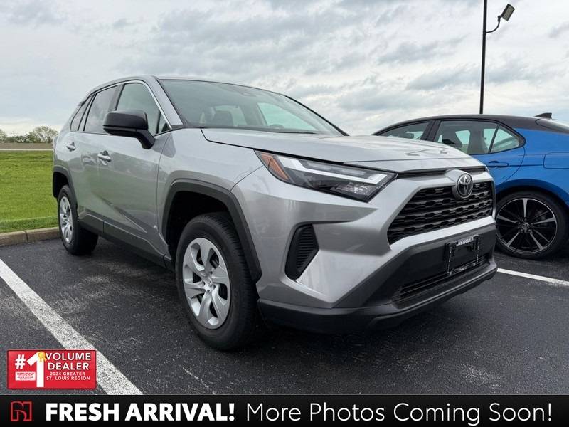 2024 Toyota RAV4 LE — SUV — 6,978 mi — O'Fallon, IL