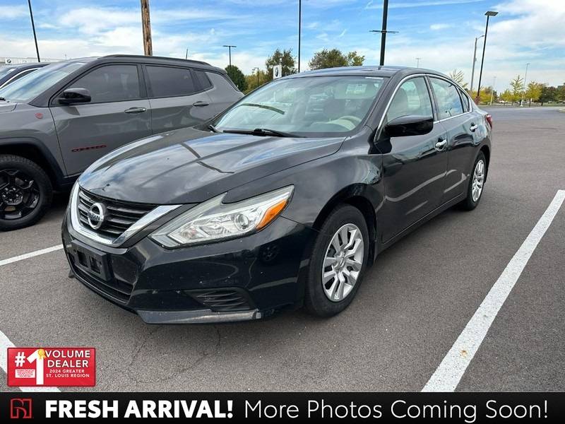 2016 Nissan Altima 2.5 S — Sedan — 128,782 mi — O'Fallon, IL