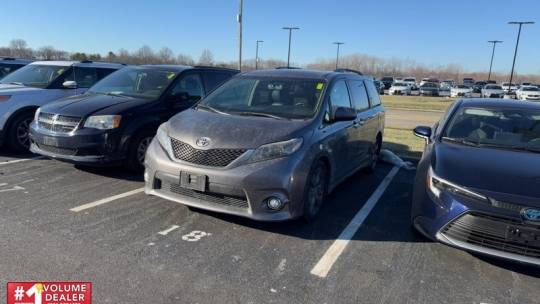 2015 Toyota Sienna SE — Minivan — 178,745 mi — O'Fallon, IL