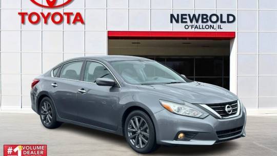 2017 Nissan Altima 2.5 SV — Sedan — 145,839 mi — O'Fallon, IL