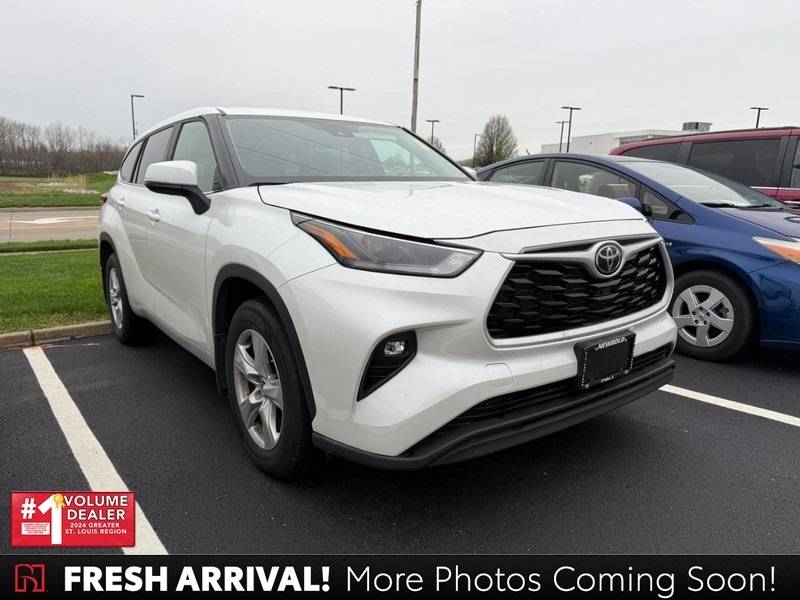 2023 Toyota Highlander LE — SUV — 12,736 mi — O'Fallon, IL