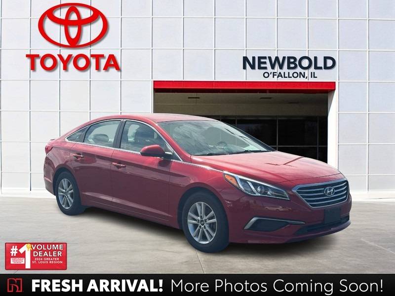 2017 Hyundai Sonata SE — Sedan — 69,753 mi — O'Fallon, IL