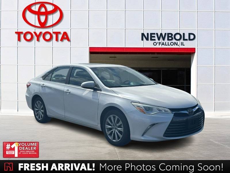 2015 Toyota Camry XLE V6 — Sedan — 127,018 mi — O'Fallon, IL
