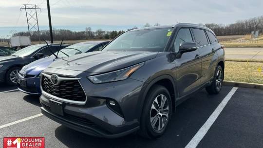 2022 Toyota Highlander XLE — SUV — 37,380 mi — O'Fallon, IL