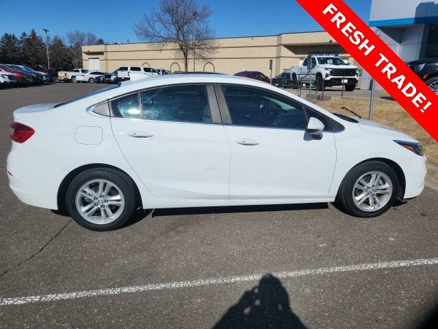 2017 Chevrolet Cruze LT — Sedan — 71,600 mi — Eden Prairie, MN