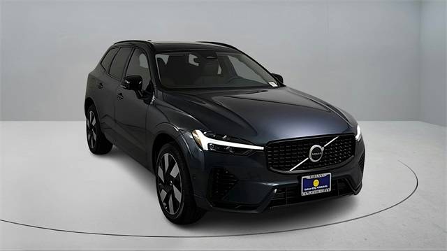 2025 Volvo XC60 Plug-In Hybrid Plus — SUV — 4,068 mi — Culver City, CA