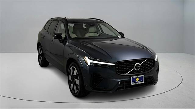 2025 Volvo XC60 Plug-In Hybrid Plus — SUV — 5,451 mi — Culver City, CA