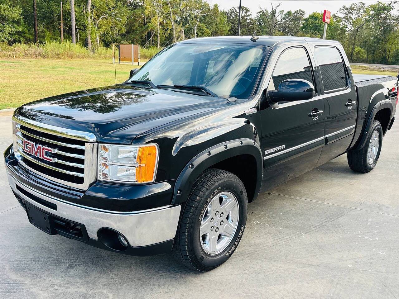 2013 GMC Sierra 1500 SLT — Pickup Truck — 83,002 mi — Huntsville, TX