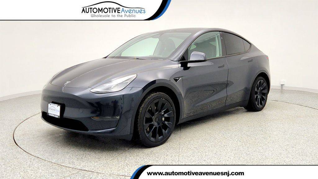 2025 Tesla Model Y Long Range — SUV — 18,228 mi — Sewell, NJ