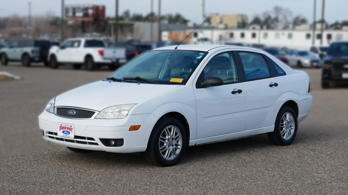 2005 Ford Focus S — Sedan — 206,448 mi — Bloomington, MN
