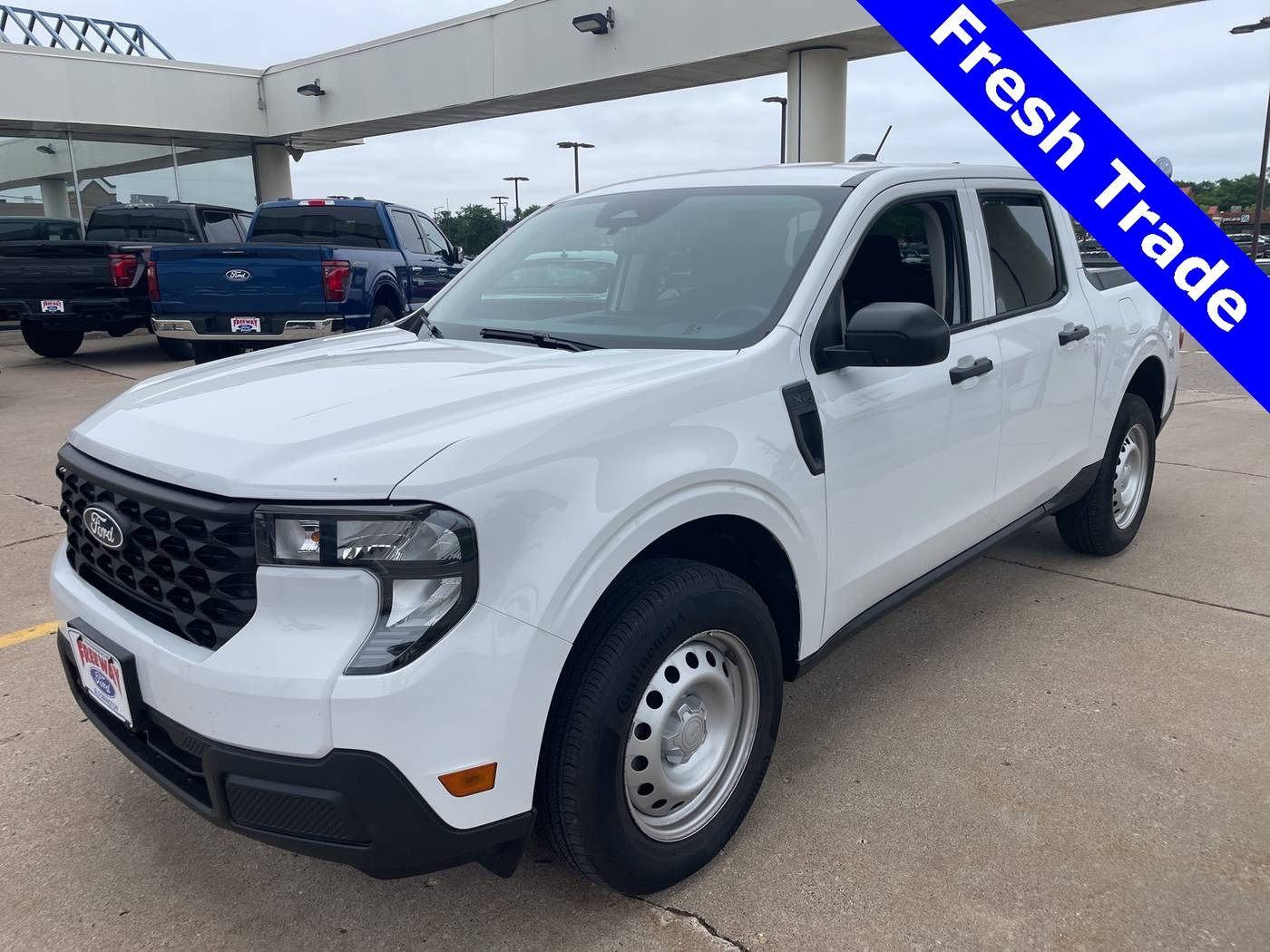 2025 Ford Maverick XL — Pickup Truck — 1,000 mi — Bloomington, MN