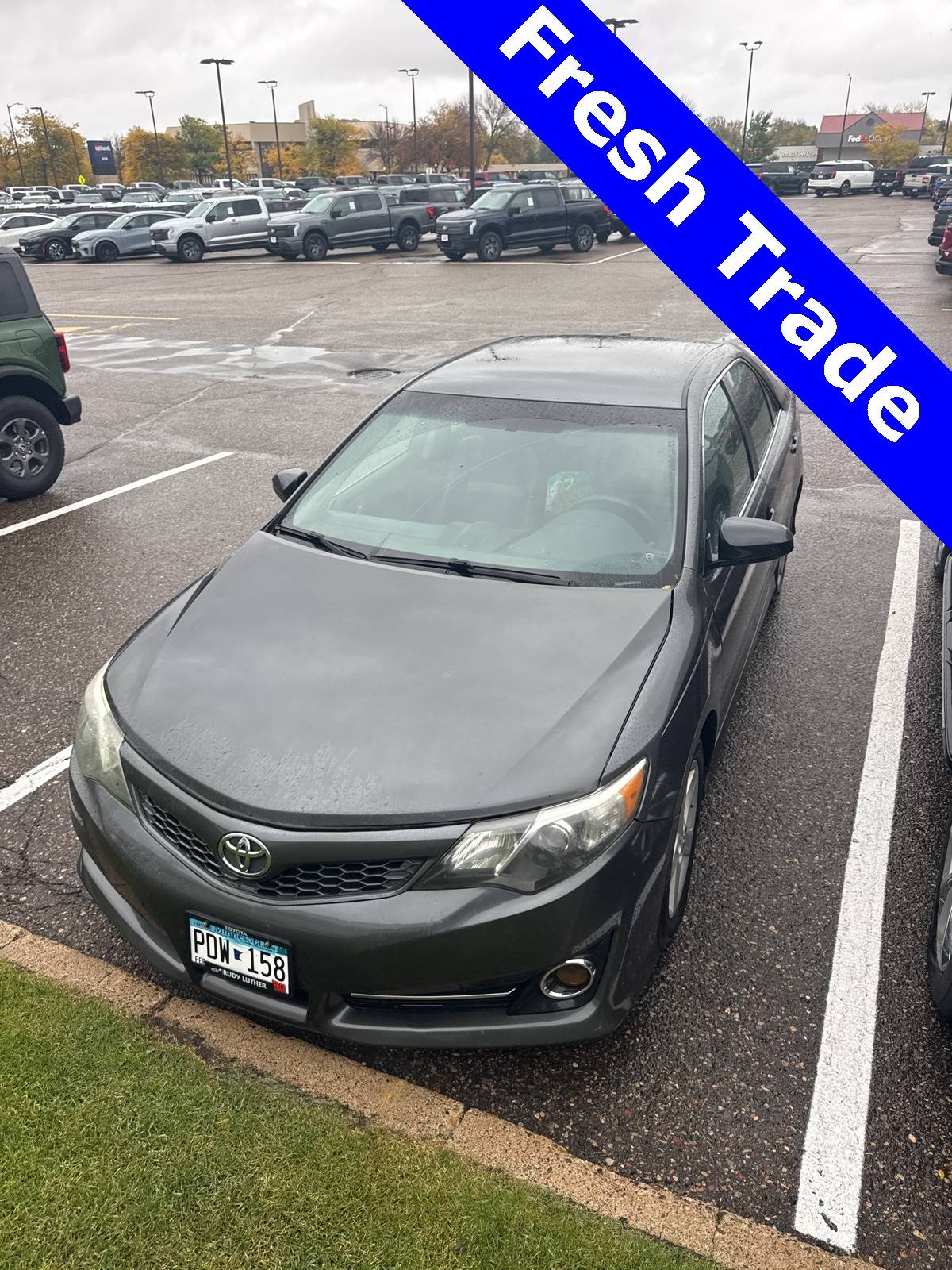 2013 Toyota Camry SE — Sedan — 123,528 mi — Bloomington, MN