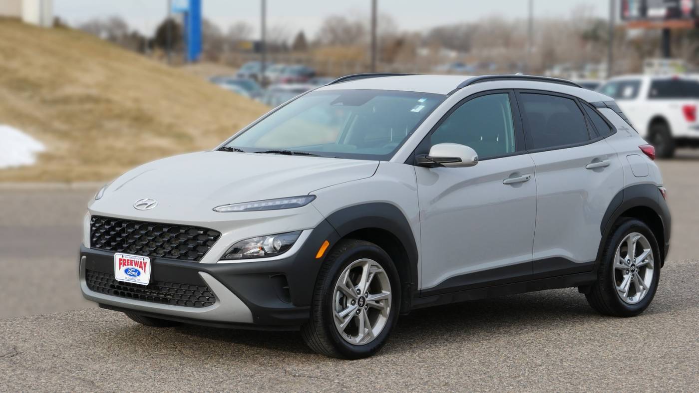 2022 Hyundai Kona SEL — SUV — 27,236 mi — Bloomington, MN