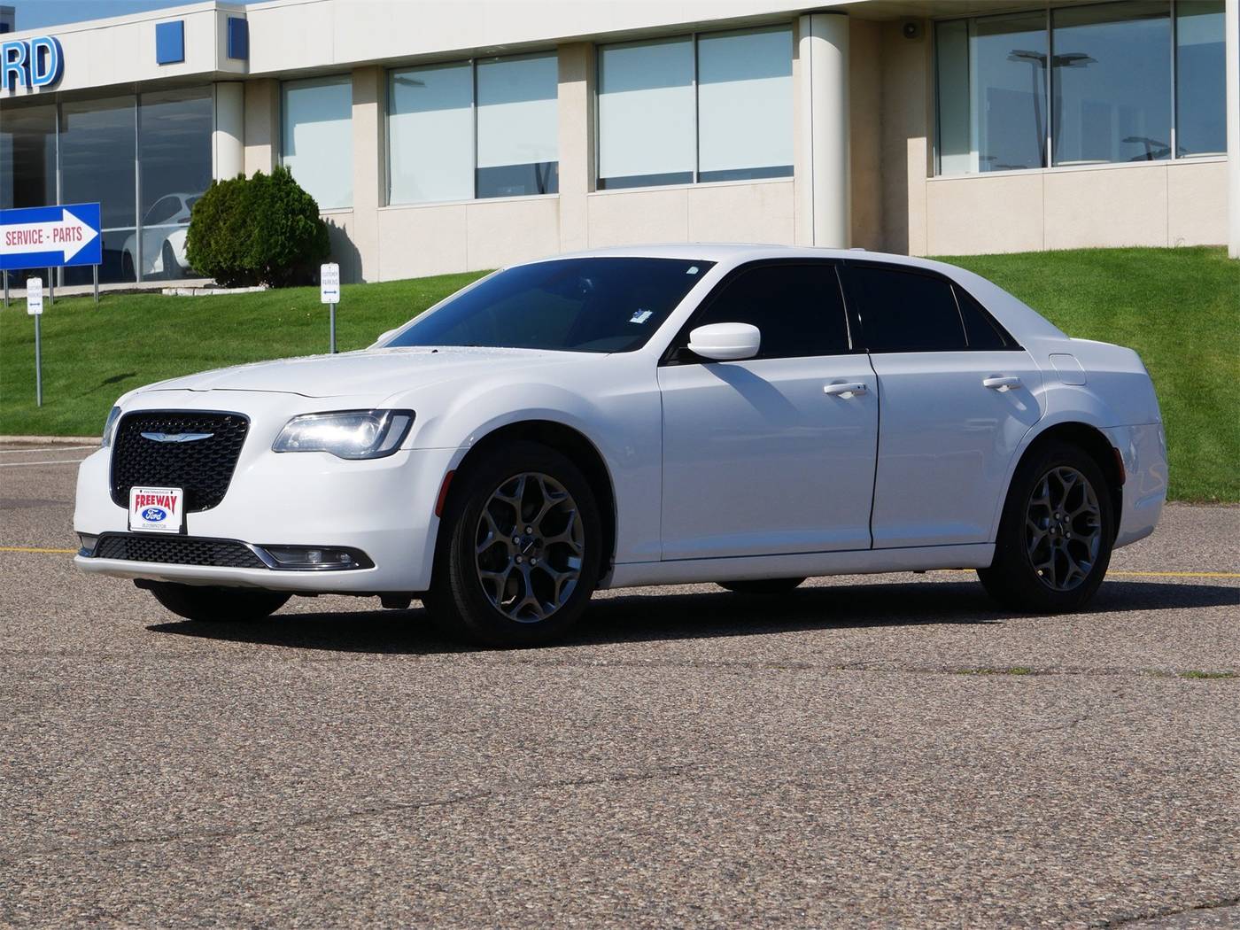 2015 Chrysler 300 S — Sedan — 105,496 mi — Bloomington, MN