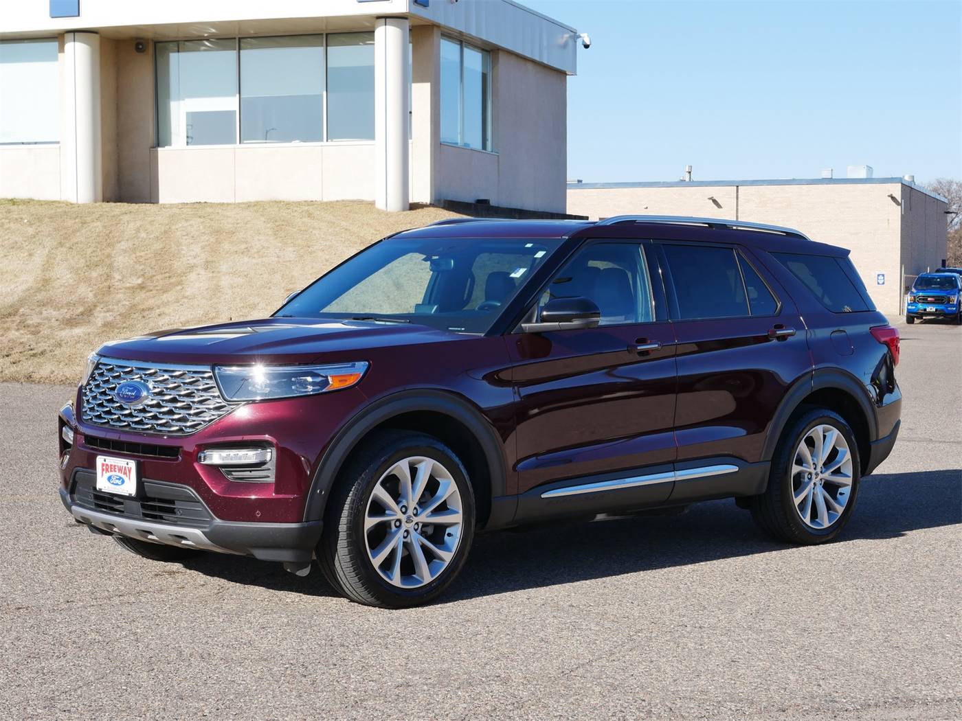 2022 Ford Explorer Platinum — SUV — 30,664 mi — Bloomington, MN