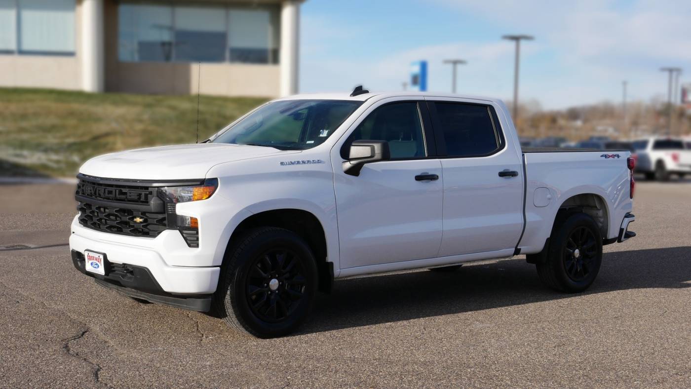 2022 Chevrolet Silverado 1500 Custom — Pickup Truck — 59,092 mi — Bloomington, MN