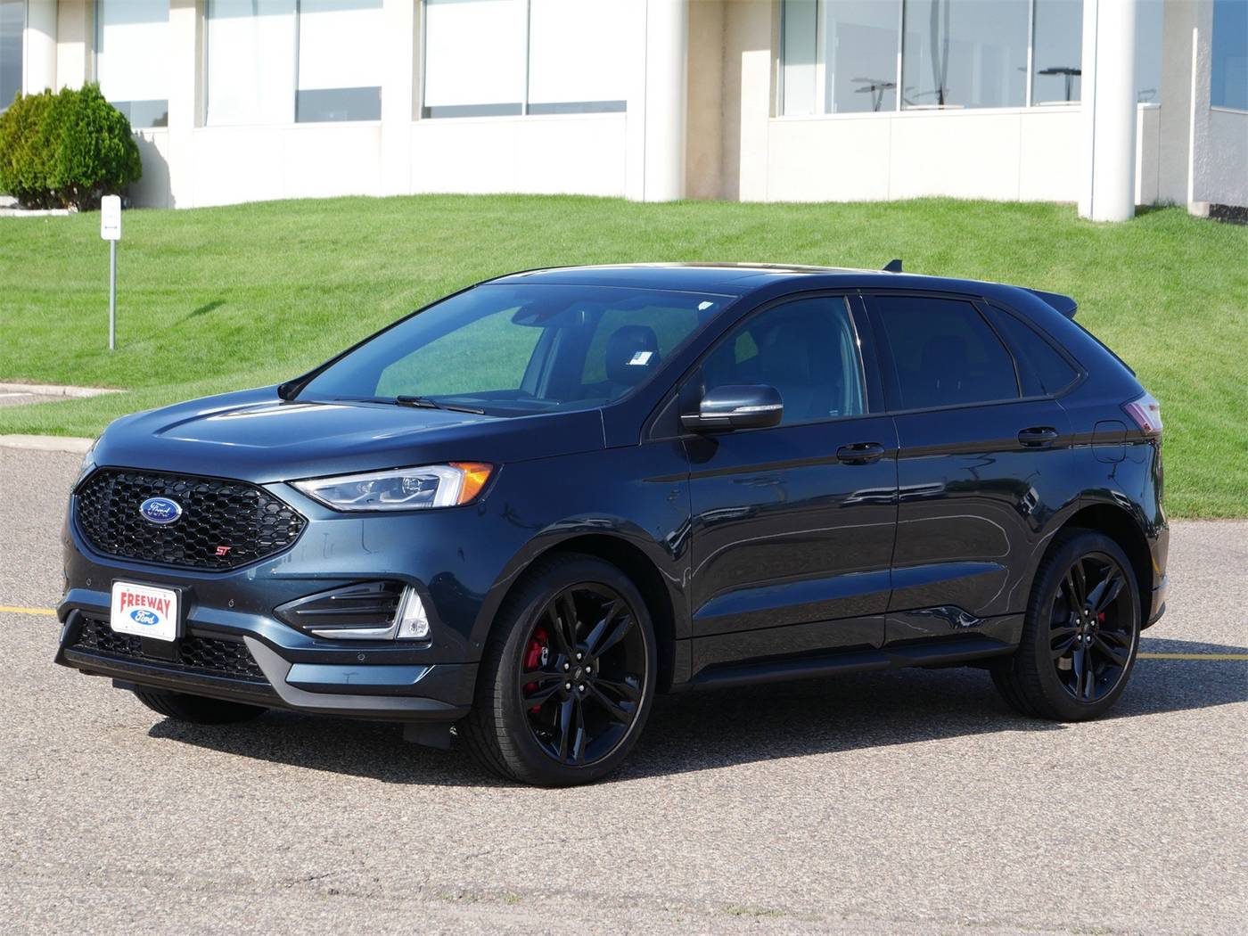 2024 Ford Edge ST — SUV — 2,221 mi — Bloomington, MN
