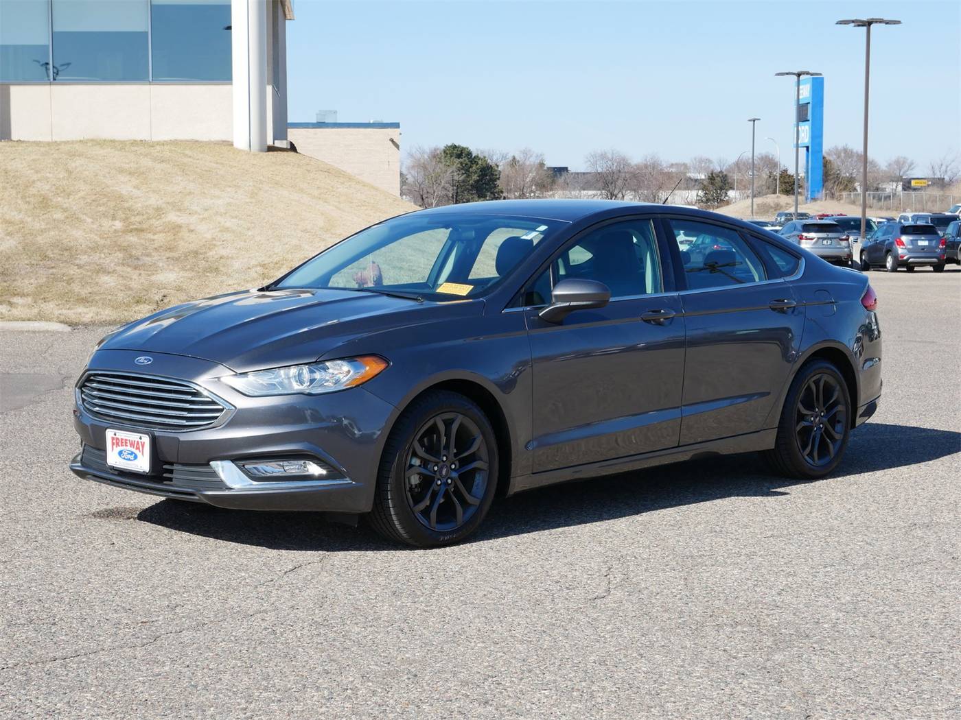 2018 Ford Fusion SE — Sedan — 123,511 mi — Bloomington, MN