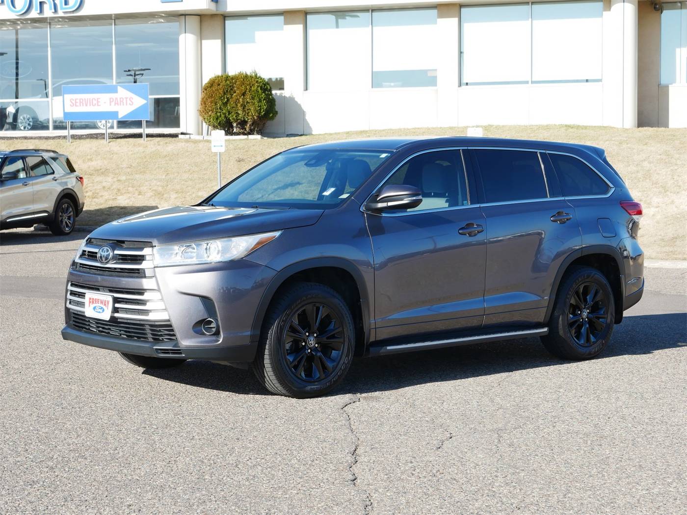 2017 Toyota Highlander LE V6 — SUV — 110,193 mi — Bloomington, MN