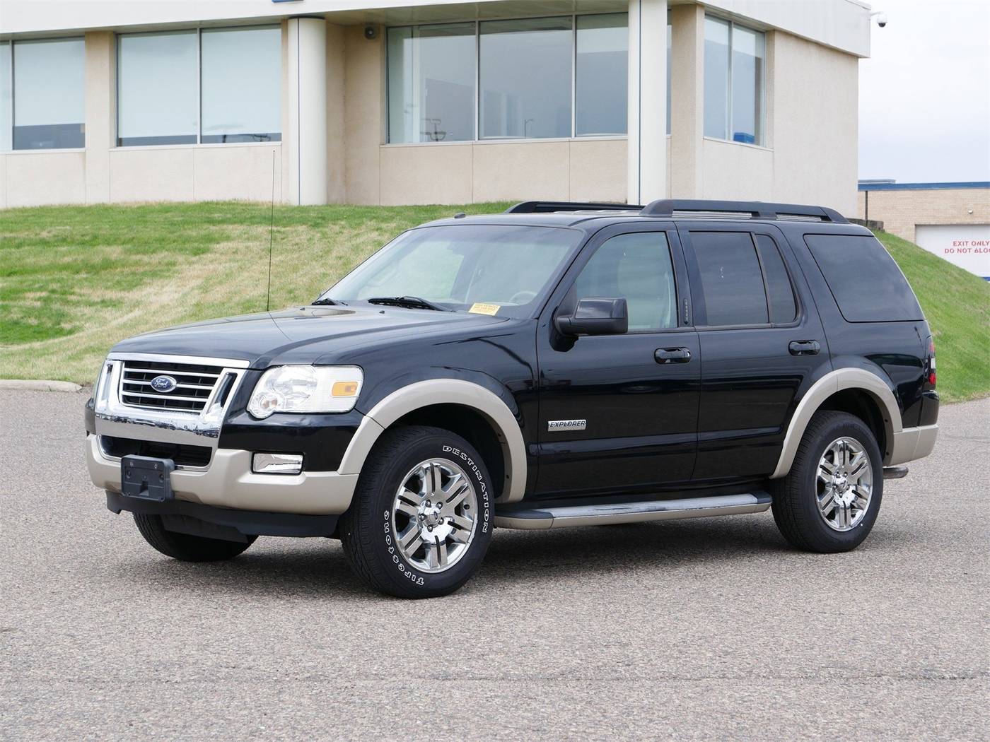 2008 Ford Explorer Eddie Bauer — SUV — 83,235 mi — Bloomington, MN