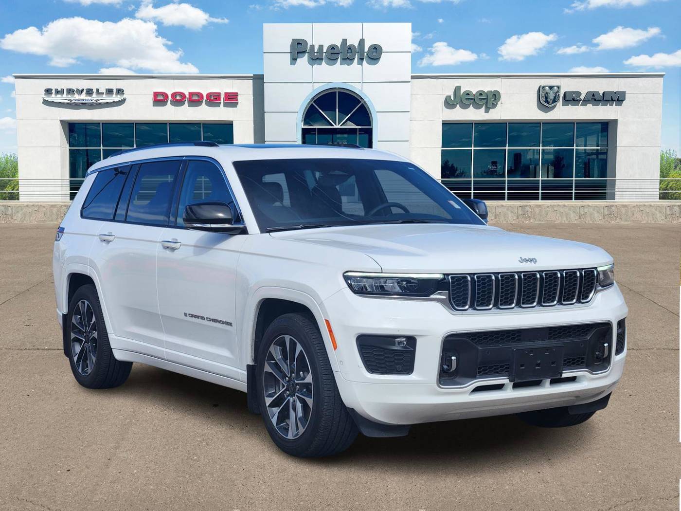 2023 Jeep Grand Cherokee Overland — SUV — 14,631 mi — Pueblo, CO
