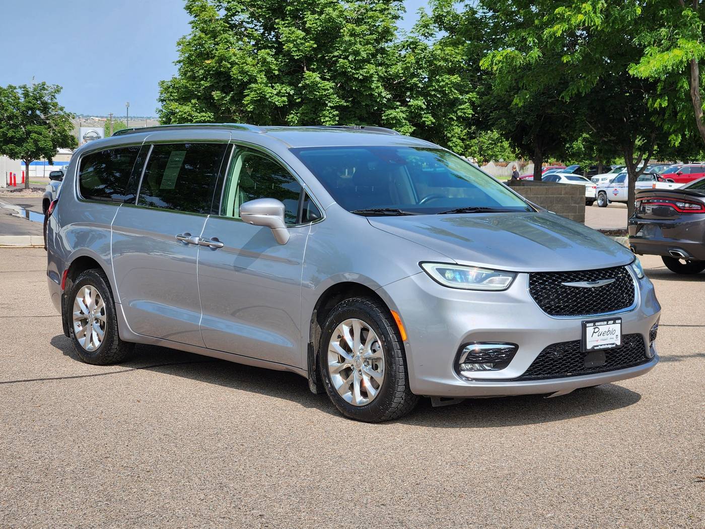 2021 Chrysler Pacifica Touring L — Minivan — 92,874 mi — Pueblo, CO