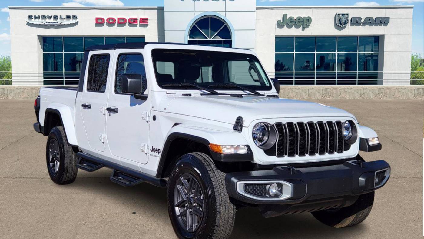 2024 Jeep Gladiator Sport S — Pickup Truck — 8,108 mi — Pueblo, CO