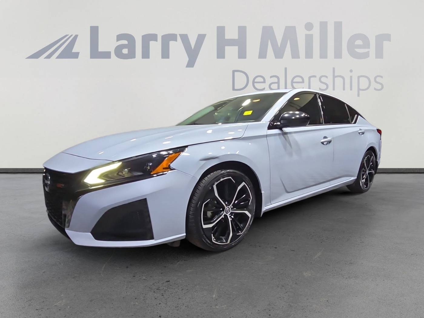 2023 Nissan Altima SR — Sedan — 46,730 mi — Mesa, AZ