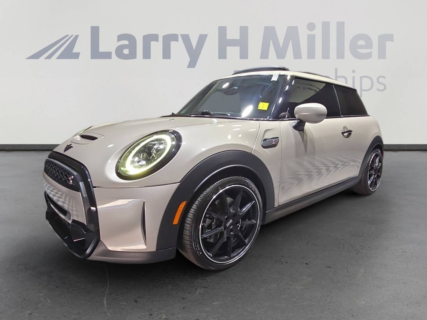 2022 MINI Hardtop Cooper S — Hatchback — 34,215 mi — Mesa, AZ