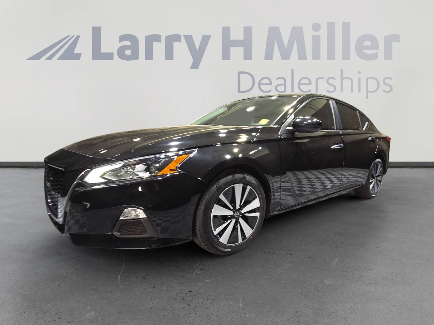 2022 Nissan Altima SV — Sedan — 24,138 mi — Mesa, AZ