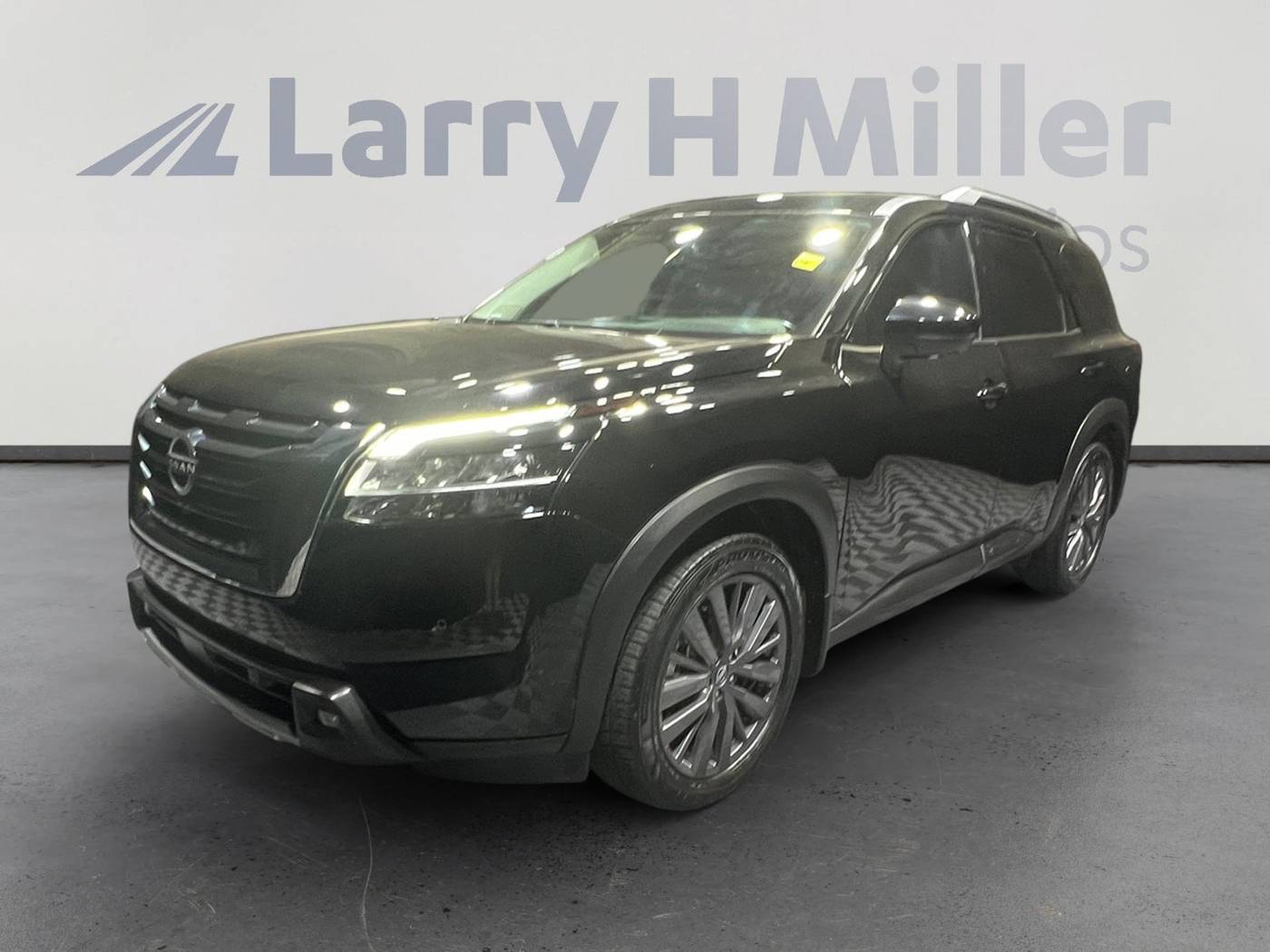 2022 Nissan Pathfinder SL — SUV — 70,116 mi — Mesa, AZ