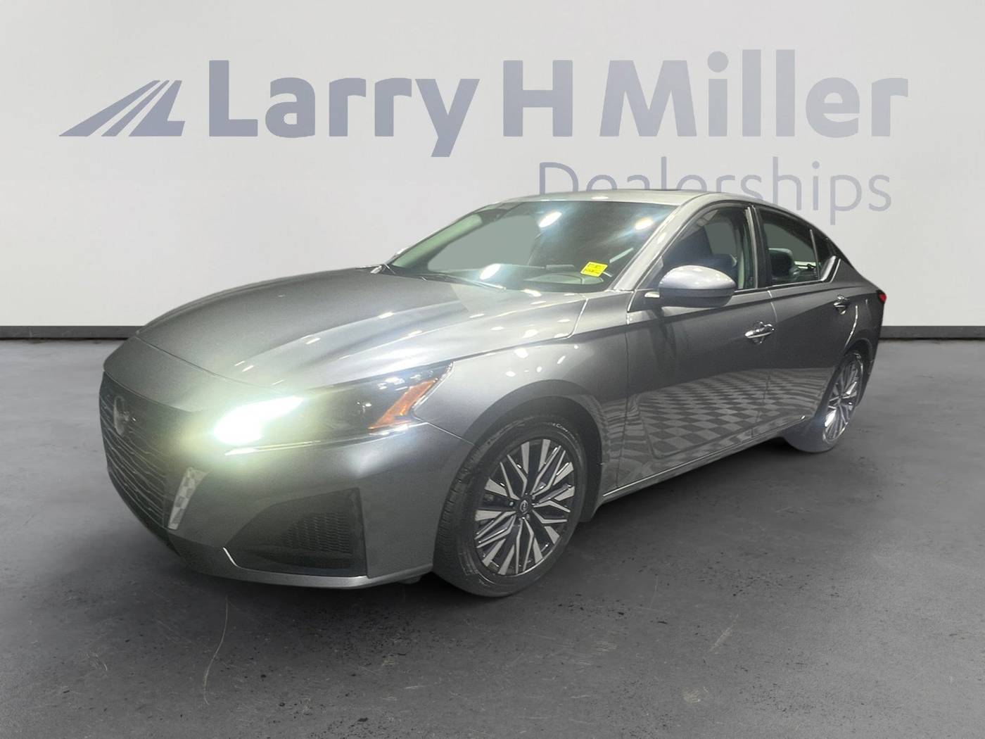 2023 Nissan Altima SV — Sedan — 41,242 mi — Mesa, AZ