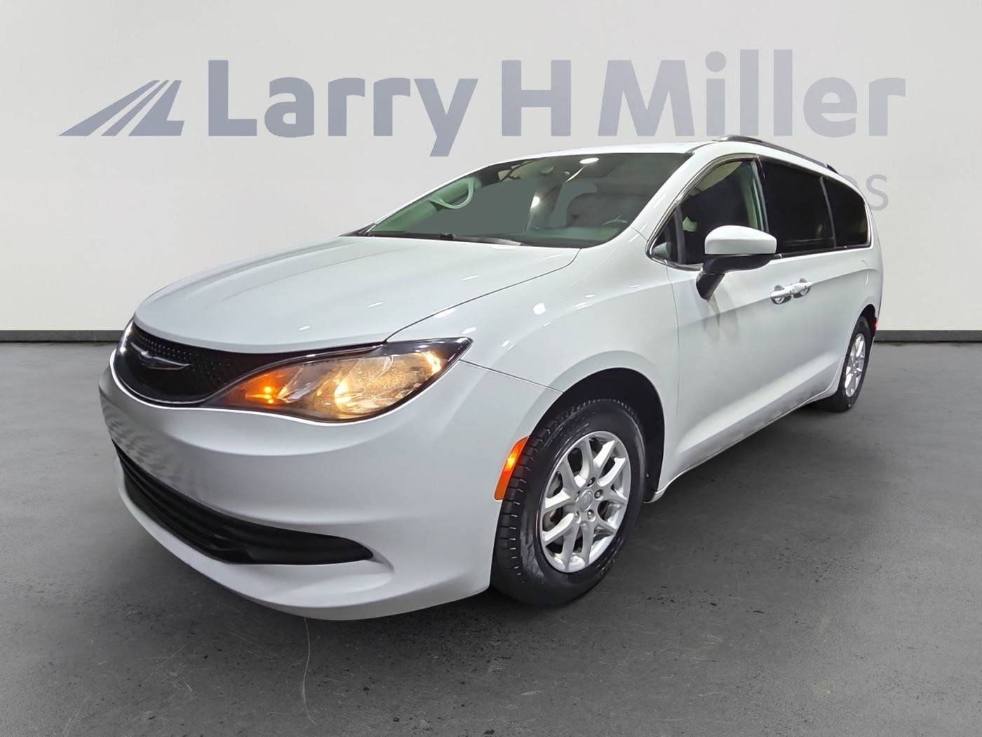 2020 Chrysler Voyager LXI — Minivan — 128,573 mi — Mesa, AZ