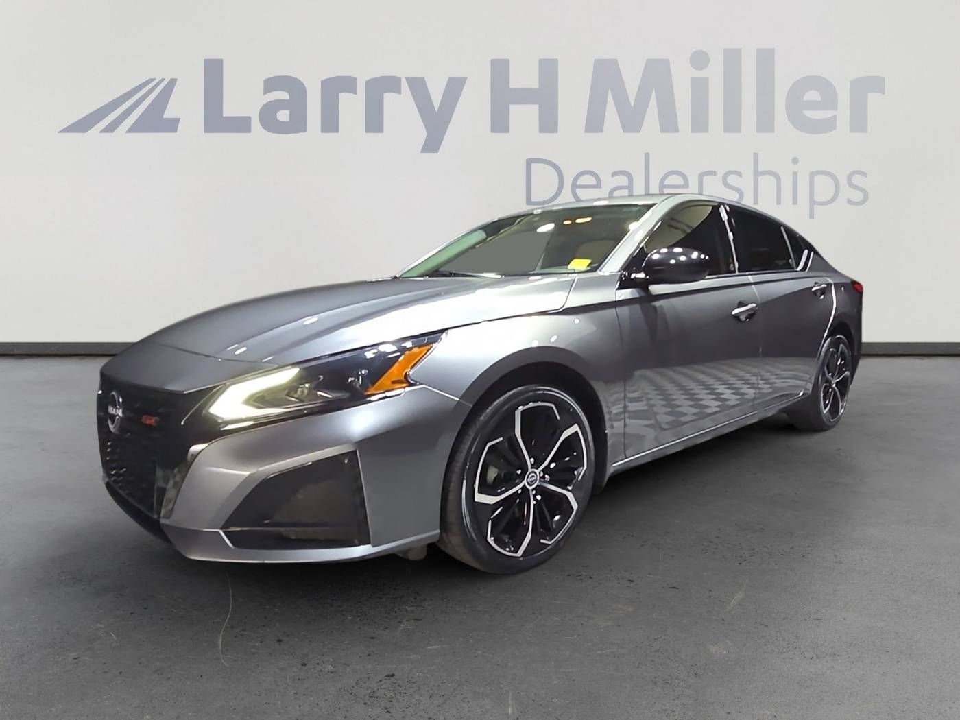 2023 Nissan Altima SR — Sedan — 39,962 mi — Mesa, AZ