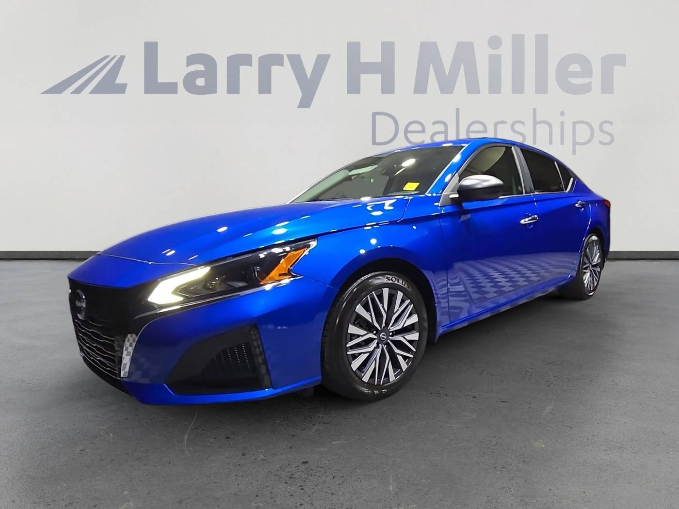 2025 Nissan Altima SV — Sedan — 404 mi — Mesa, AZ
