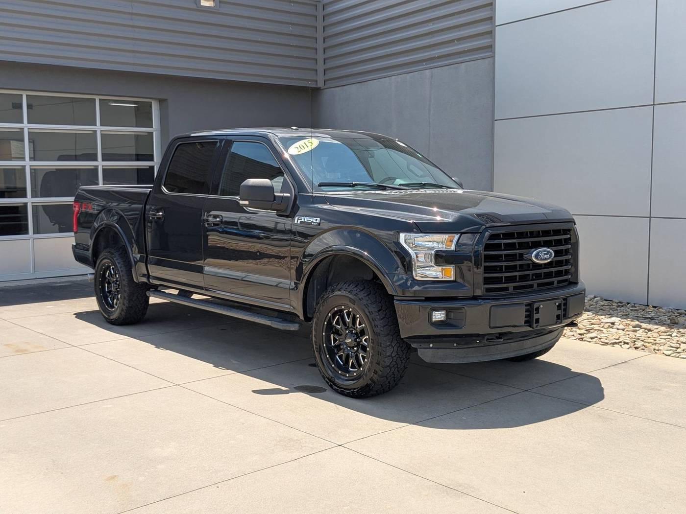 2015 Ford F-150 XLT — Pickup Truck — 123,036 mi — Lumberton, NC