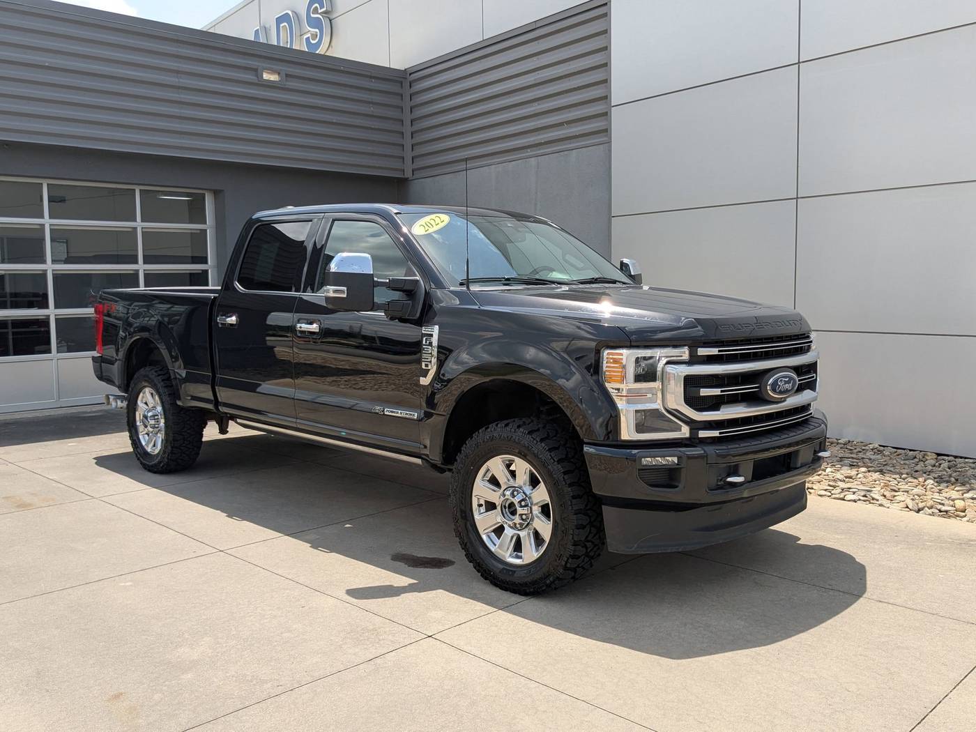 2022 Ford Super Duty F-350 Platinum — Pickup Truck — 108,402 mi — Lumberton, NC