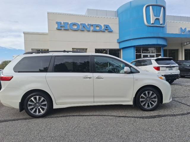 2020 Toyota Sienna XLE — Minivan — 58,815 mi — Mechanicsville, VA