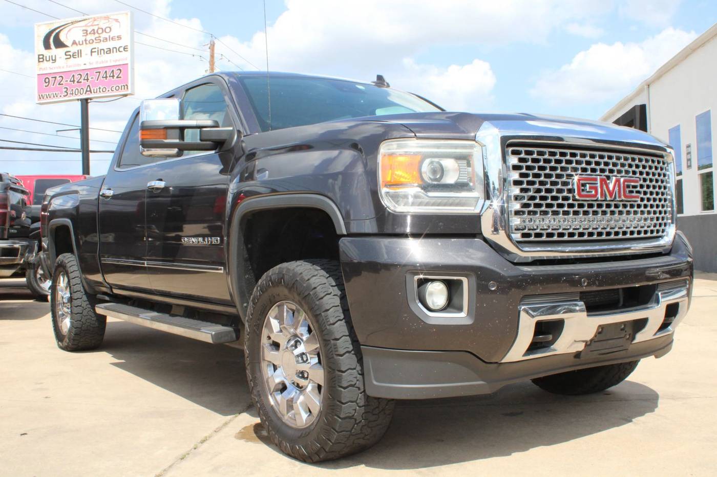 2015 GMC Sierra 2500HD Denali — Pickup Truck — 180,889 mi — Plano, TX