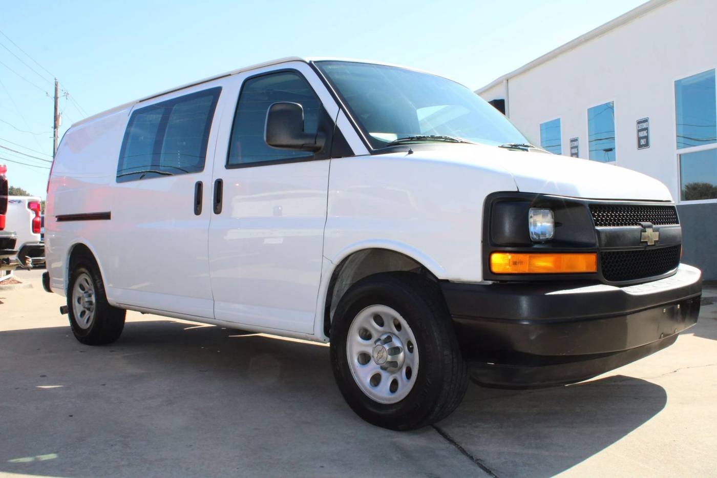 2014 Chevrolet Express Cargo Van Base — Cargo Van — 143,730 mi — Plano, TX