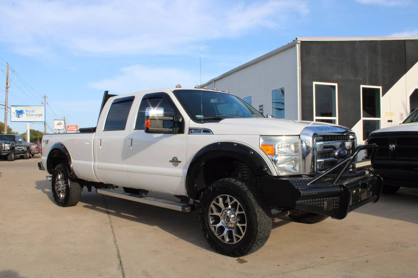 2015 Ford Super Duty F-350 Lariat — Pickup Truck — 187,803 mi — Plano, TX