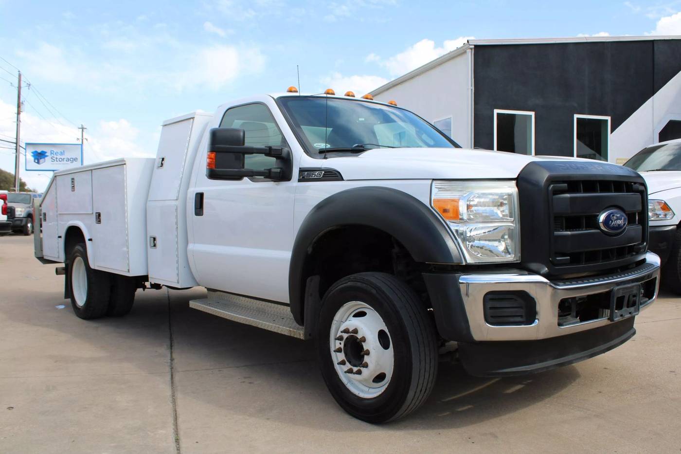2016 Ford Super Duty F-550 Chassis Cab XL — Chassis Cab Truck — 197,800 mi — Plano, TX