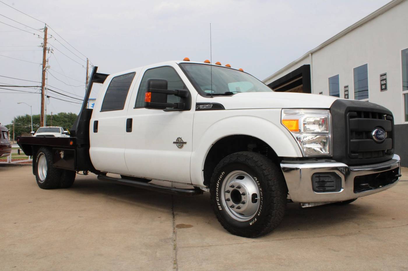 2015 Ford Super Duty F-350 Chassis Cab XL — Chassis Cab Truck — 181,174 mi — Plano, TX