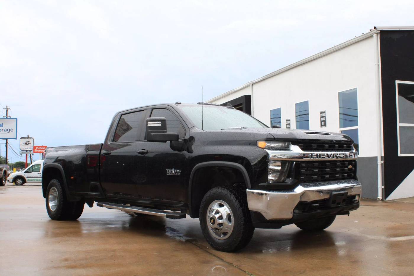 2021 Chevrolet Silverado 3500HD LT — Pickup Truck — 181,617 mi — Plano, TX