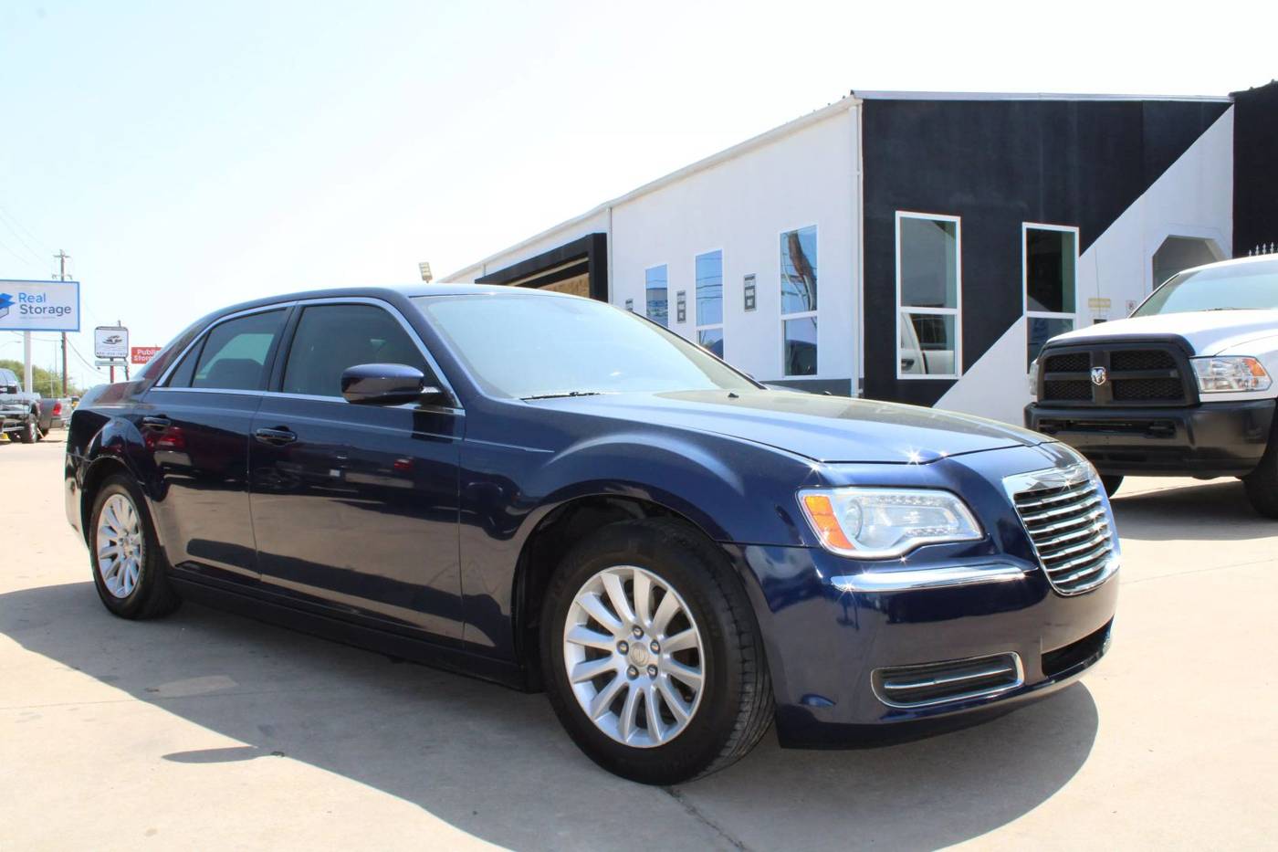 2014 Chrysler 300 Base — Sedan — 95,866 mi — Plano, TX