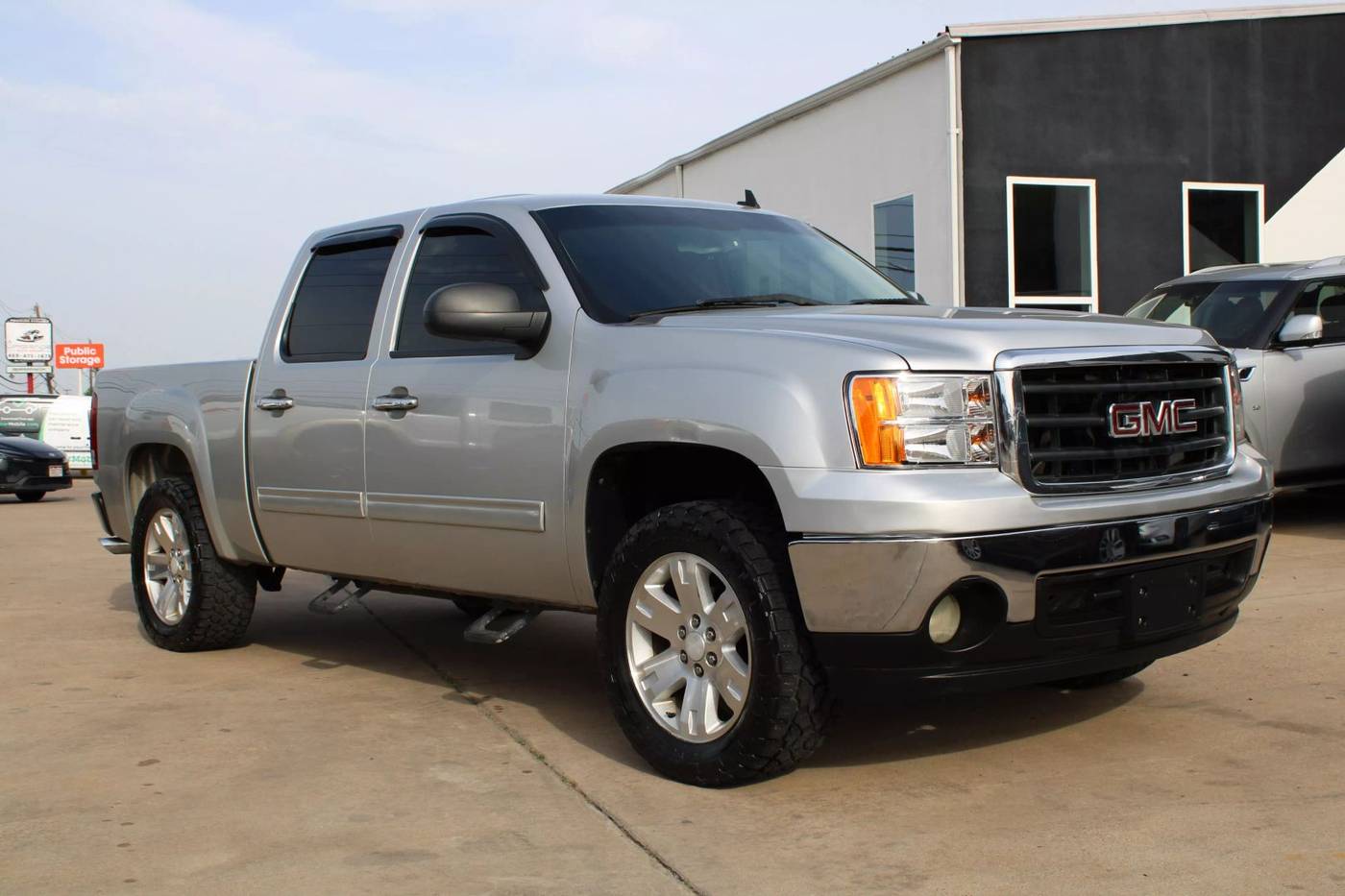 2011 GMC Sierra 1500 SLE — Pickup Truck — 192,006 mi — Plano, TX